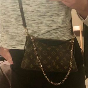 Women’s Crossbody